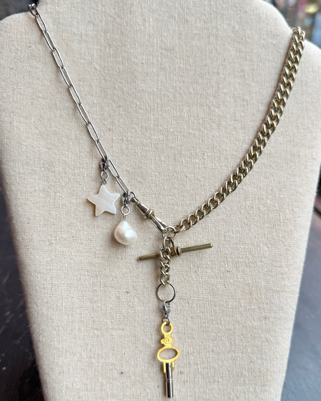 Vintage Mixed Metal Graduated Curb T bar Necklace