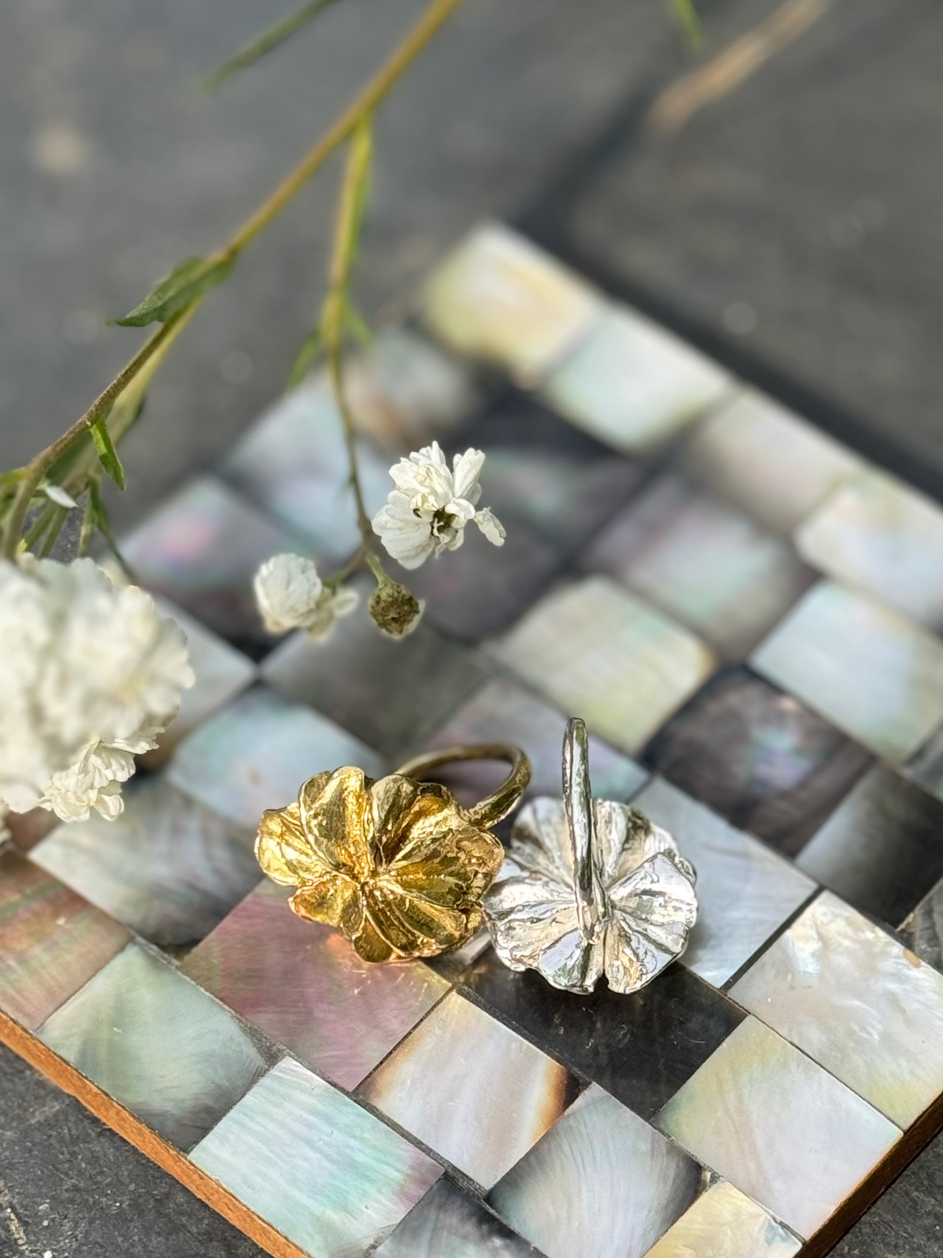 THE FLOWER RING