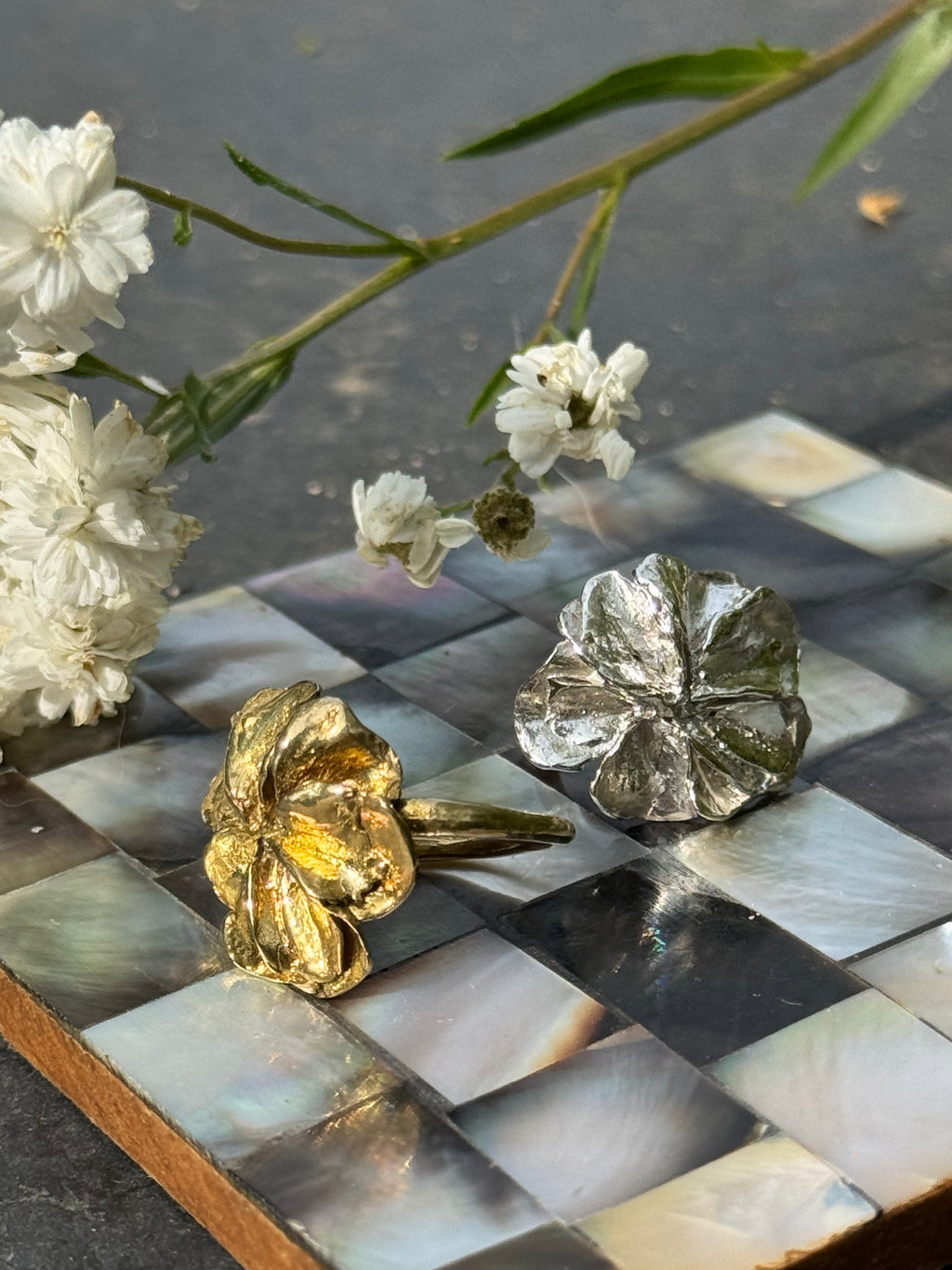 THE FLOWER RING