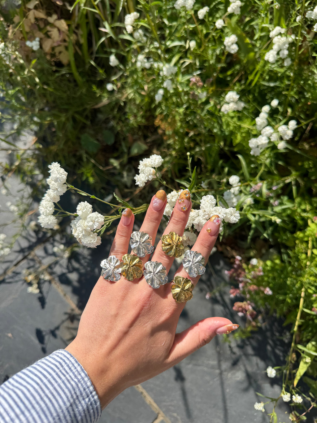THE FLOWER RING