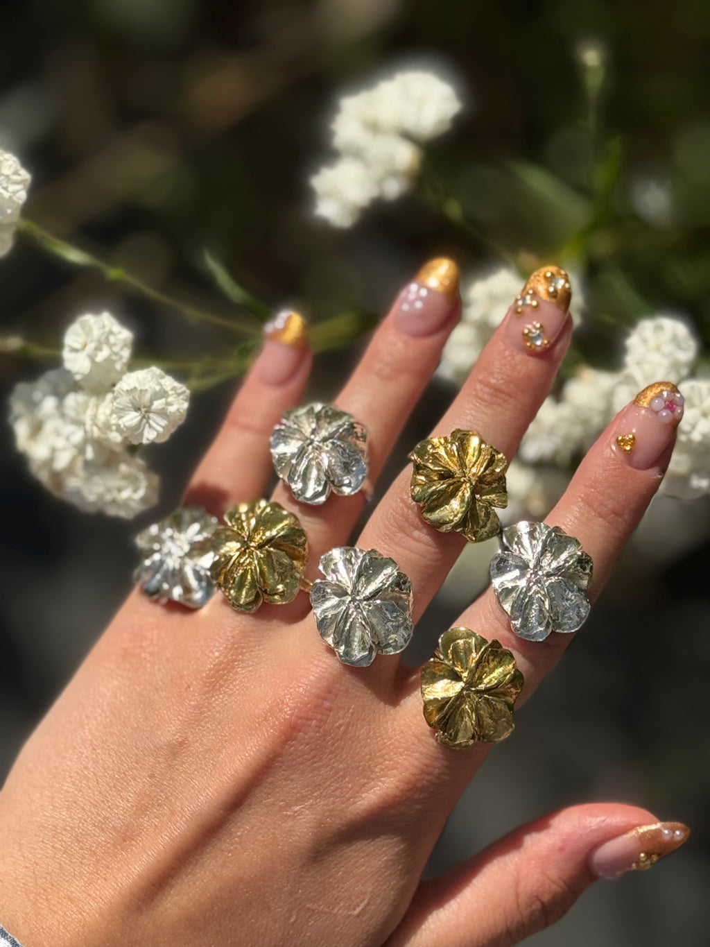 THE FLOWER RING