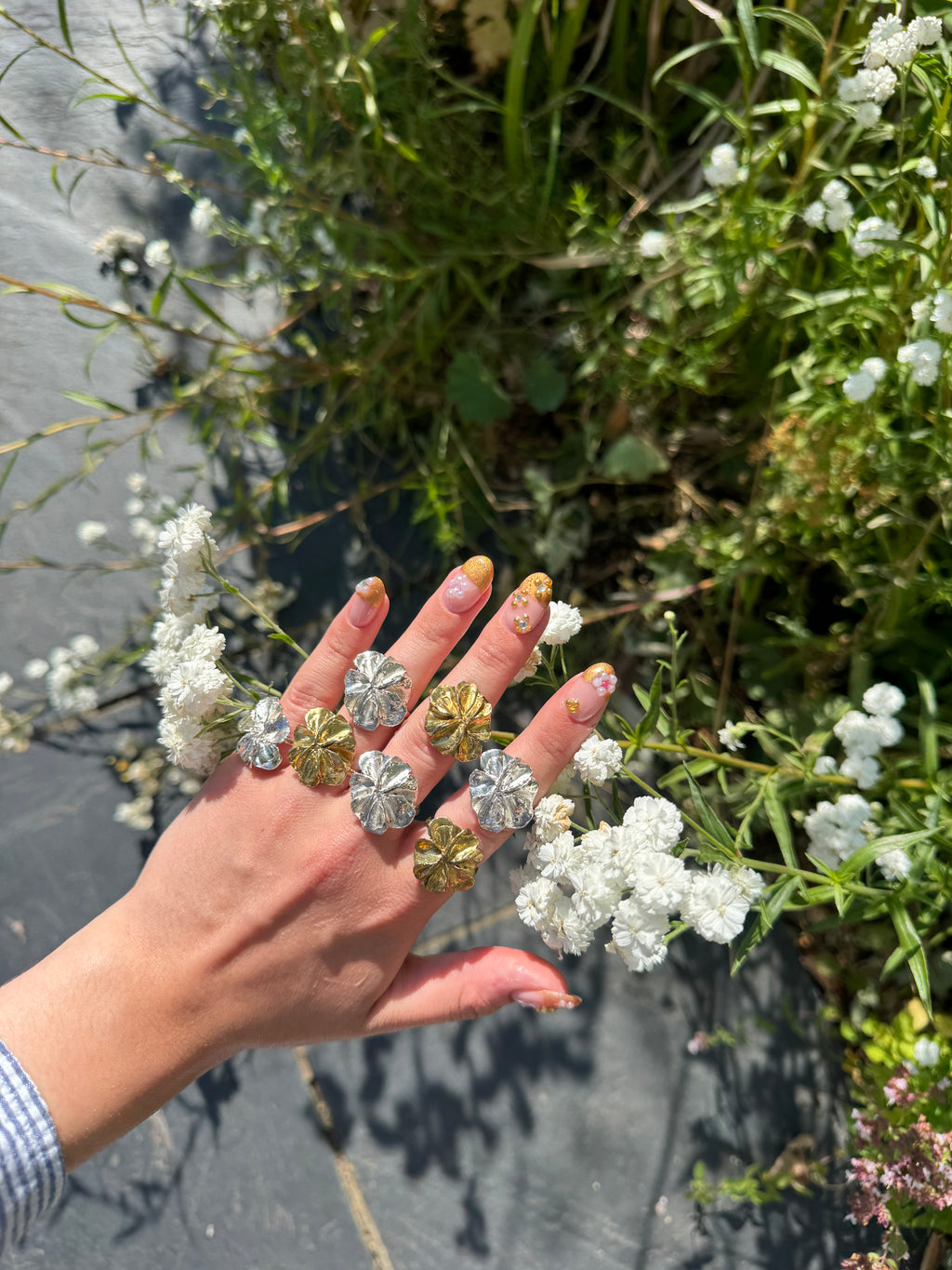THE FLOWER RING